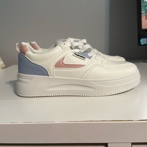 (NEW!) Kids White and Blue Fashion Sports Shoes, Casual Sneakers, High Top Shoes